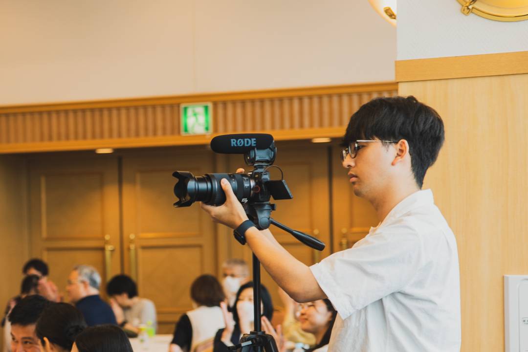 映像クリエイタースタッフを募集します!災害緊急支援から保護犬事業まで