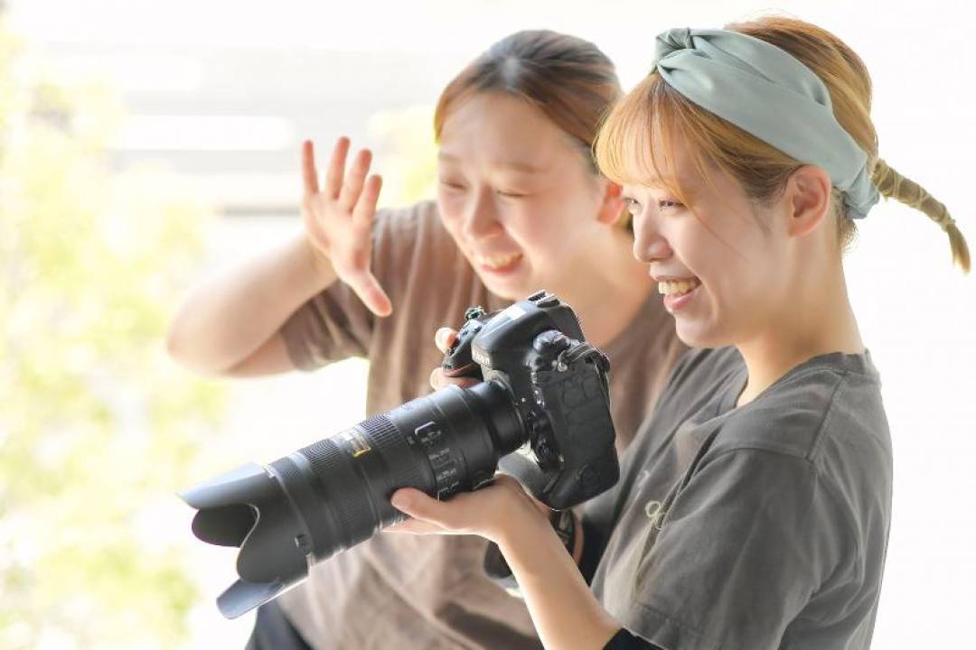 記憶を“カタチ”にする最高の仕事!フォトグラファー募集